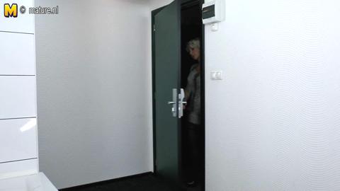 9577
